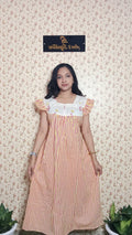 Maternity dress